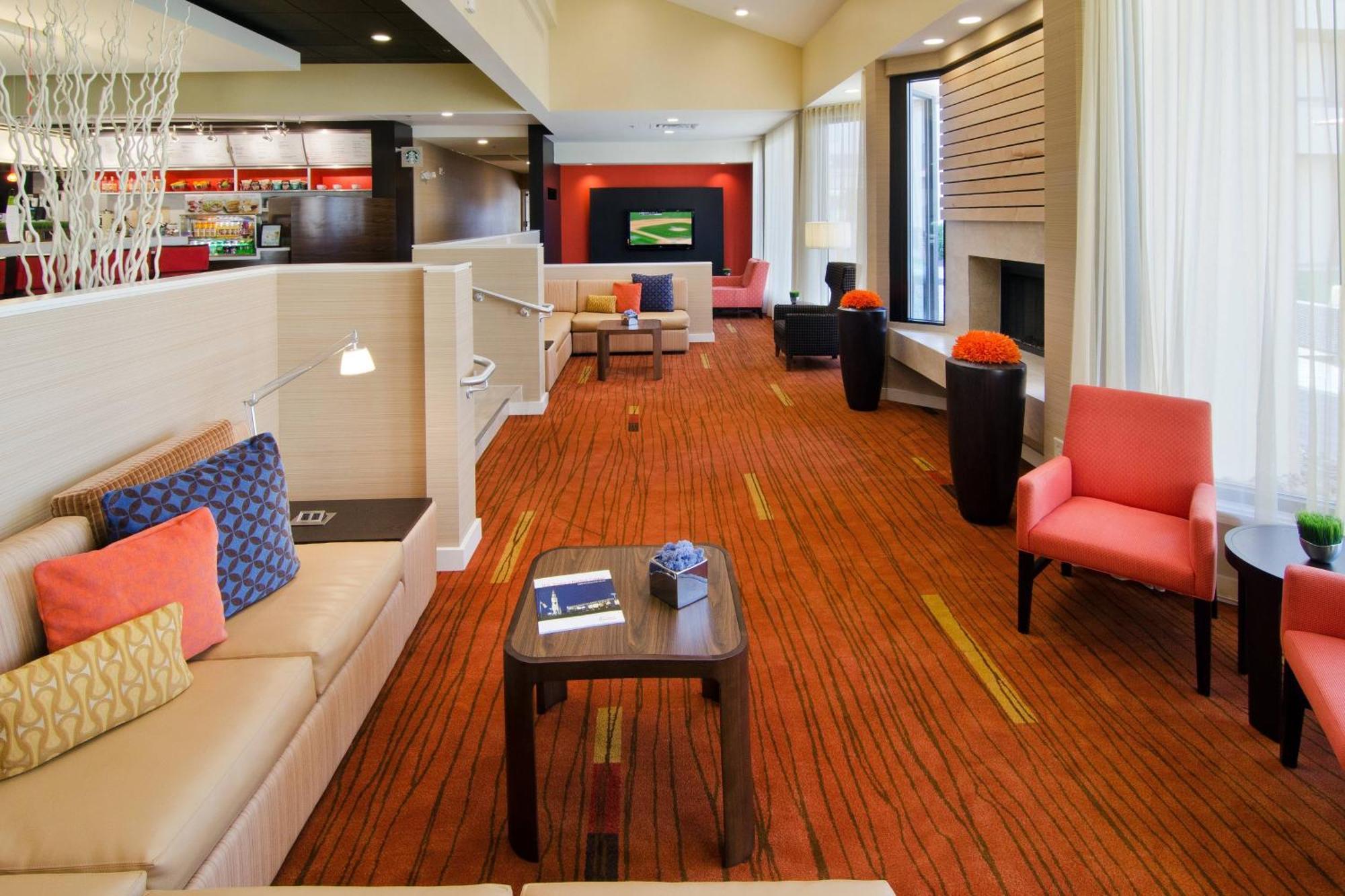 Courtyard By Marriott Huntsville University Drive Εξωτερικό φωτογραφία