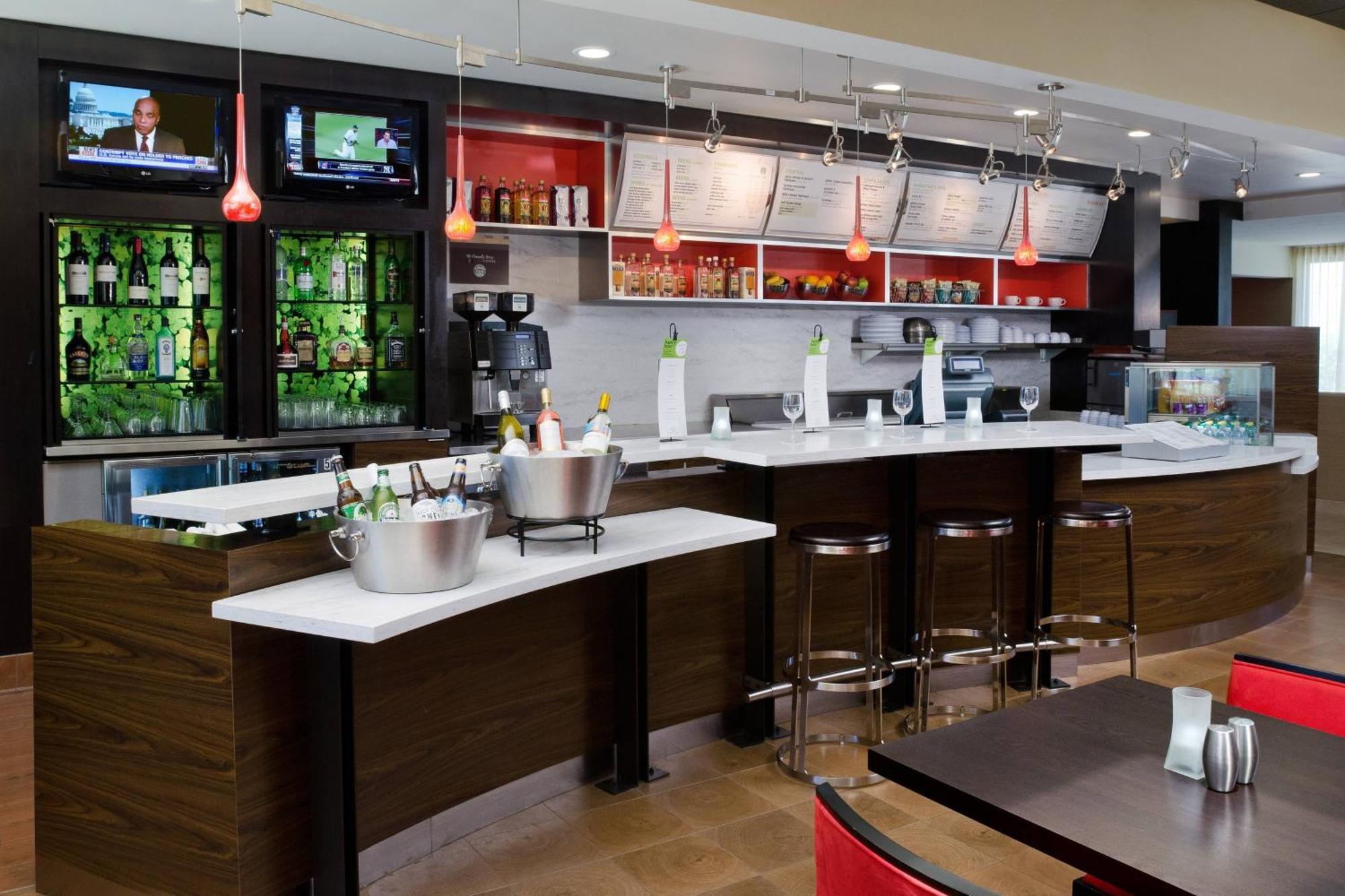Courtyard By Marriott Huntsville University Drive Εξωτερικό φωτογραφία